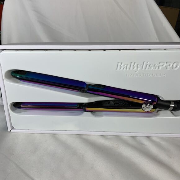 BaBylissPRO Nano Titanium Prima3000 1¼" Flat Iron Iridescent | BNTRB3000TUC - Picture 5 of 14